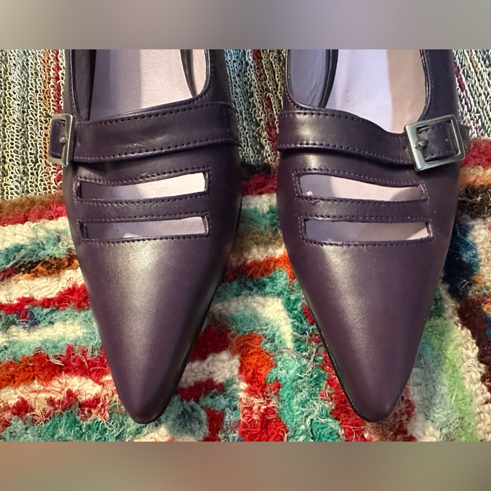 Fluevog VINTAGE EXCELLENT purple pointy slingback heel w/ cutouts & buckle - 9.5 - Picture 10 of 16